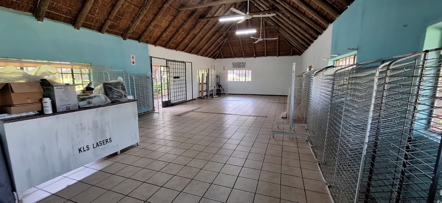 6 Bedroom Property for Sale in Hartbeespoort Rural North West